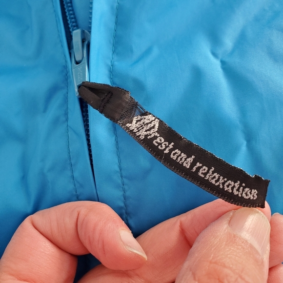 Blue hooded windbreaker size 8 - Picture 5 of 8